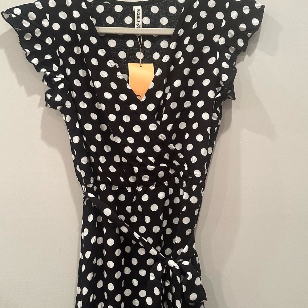 NWT High Low Black and White Polka Dot Dress Flutter Sleeves Tie Waist Sz S - Picture 3 of 10